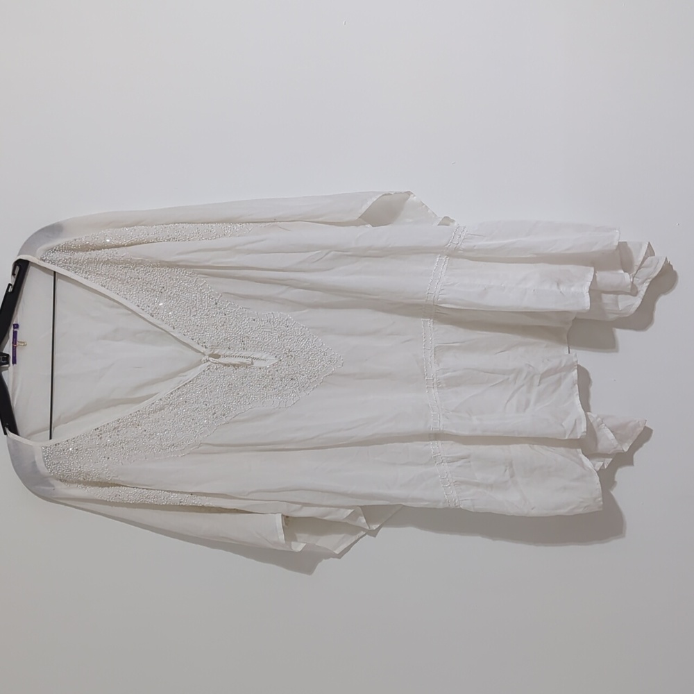 EUC Amita Nathani top size medium white in color